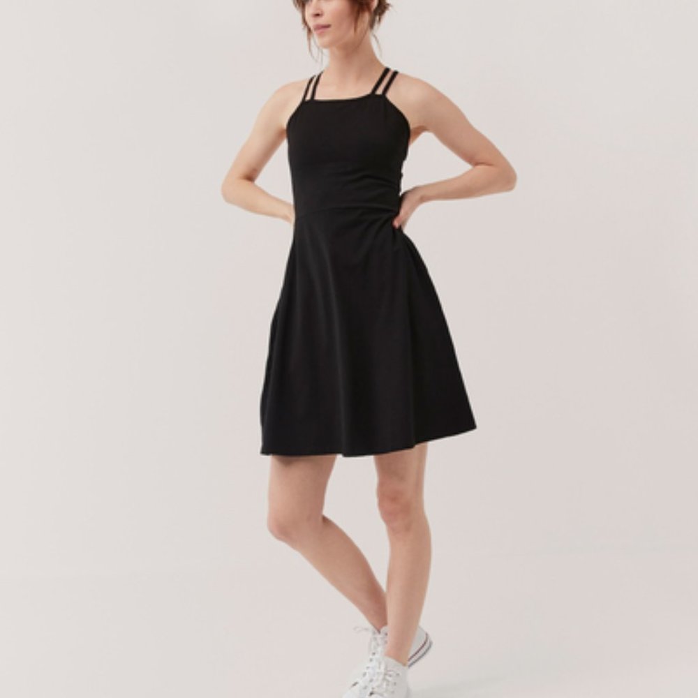 NWOT Pact FIt-n-Flare Dress with Built In Bra and Pockets